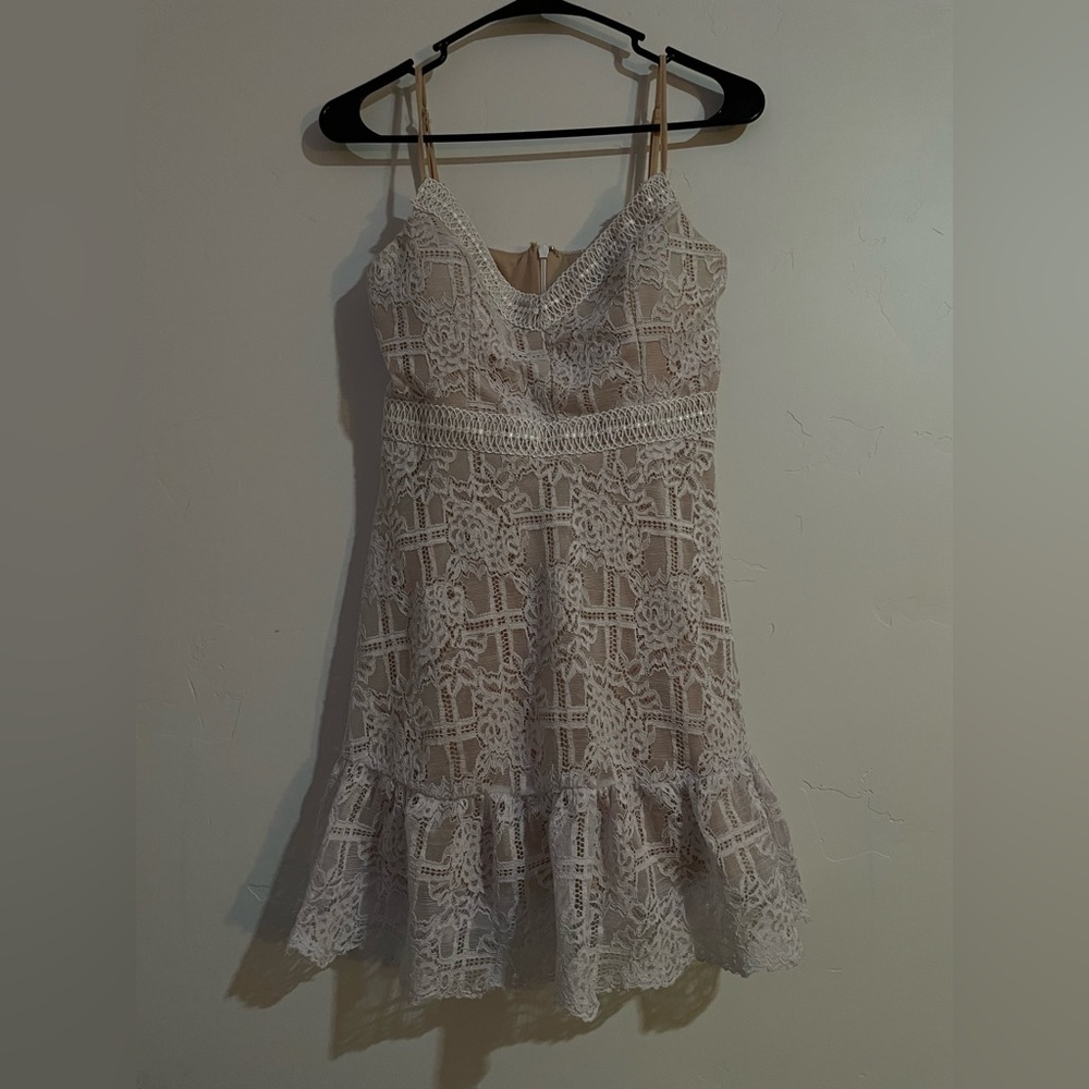 White lace, pink toned underlay Hoco/Prom dress.